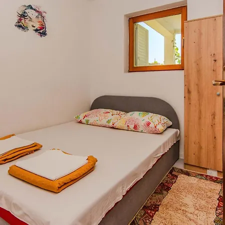 1 Bedroom Cozy In *